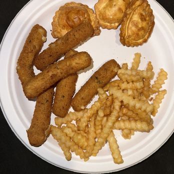 Sonic Drive-In - Mozzarella Sticks, Groovy Fries, & Buffalo Chicken Dip Bites - Burgers Near Me - ROSEVILLE, California