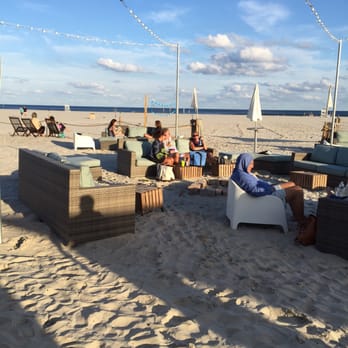 ICONA Beach Bar Diamond Beach - Music Venues Near Me - Wildwood, New Jersey