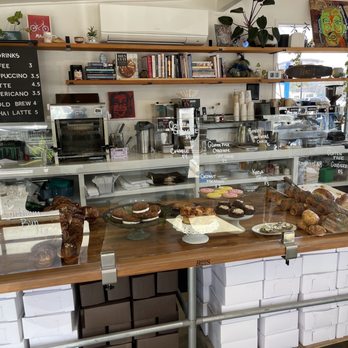 Quail and Condor - Display case - Coffee & Tea Near Me - Healdsburg, California Quail and Condor - Display case - Coffee & Tea Near Me - Healdsburg, California