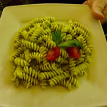 Osteria dell'Olio - Osteria dell'Olio special: Fusilli Pasta with Green Pesto. Tasteless -- no amount of salt or Parmesan Cheese could save it. - Tuscan Near Me - Florence, FI
