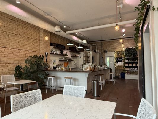 Wesley Andrews Coffee & Tea by null