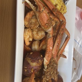 Cajun Deli - Crab leg cluster & and peeled shrimp (garlic butter w SPICY) - Cajun/Creole Near Me - Shakopee, Minnesota
