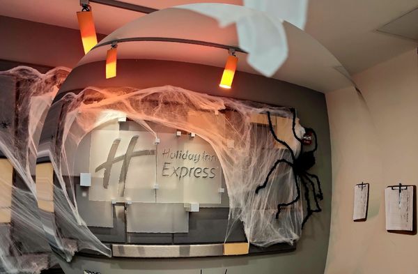 Holiday Inn Express & Suites Oakhurst-Yosemite Park Area by IHG by null