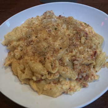 The Rose and Crown - Lobster Mac and Cheese - AMAZING - American Near Me - Nantucket, Massachusetts