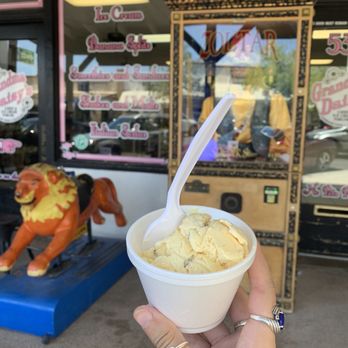 Grandma Daisy's - Scoop Ice Cream - Candy Stores Near Me - Boulder City, Nevada