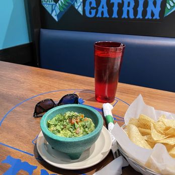 El Catrin - Guacamole Dip - Mexican Near Me - St. Louis, Missouri
