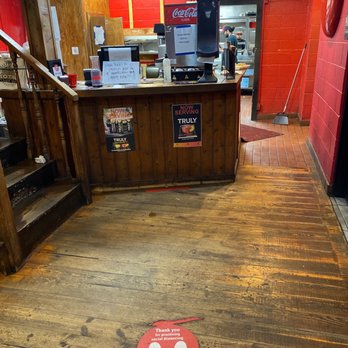 Spanky's - a wooden floor in a restaurant - Sandwiches Near Me - Lubbock, Texas