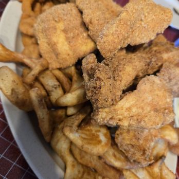 Catfish Kettle - All you can eat fish, chicken, shrimp and fries - Southern Near Me - Farmington, Missouri