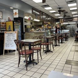 Bagel Chateau of Madison - Interior