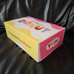 OC Donuts & Bagels - Very cute box!!!
