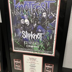 Art & Frame Etc - Slipknot 2022 knotfest roadshow  Autographed poster, set list, vip badges