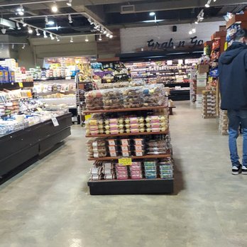 SUPERFRESH SUPERMARKET - Updated March 2026 - 148 Photos & 107 Reviews ...