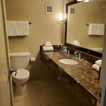 Hyatt Centric Arlington - Guest Bath - Hotels Near Me - Arlington, Virginia Hyatt Centric Arlington - Guest Bath - Hotels Near Me - Arlington, Virginia