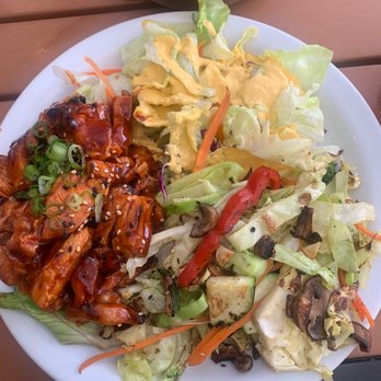 Mikko Sushi - Spicy Teriyaki Chicken Plate with veggies - Sushi Bars Near Me - Vista, California