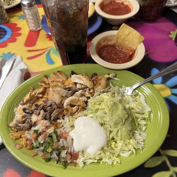 El Carreton - AC Texanas - Mexican Near Me - Lexington, North Carolina