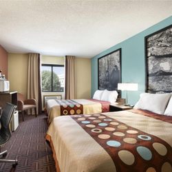 Super 8 by Wyndham Carbondale - Standard Two Double Bedroom