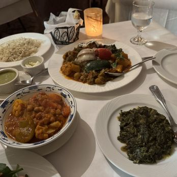 The Helmand - Vegetarian Platter Cauliflower & chick peas - Afghan Near Me - Baltimore, Maryland The Helmand - Vegetarian Platter Cauliflower & chick peas - Afghan Near Me - Baltimore, Maryland
