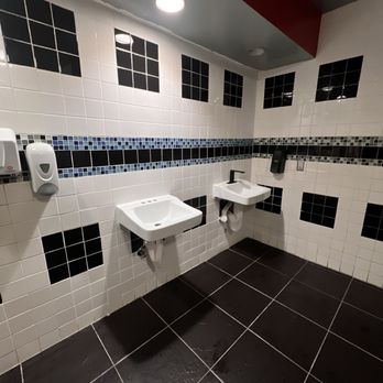 Boulevard Burgers - Clean restroom! - Burgers Near Me - Bell, California