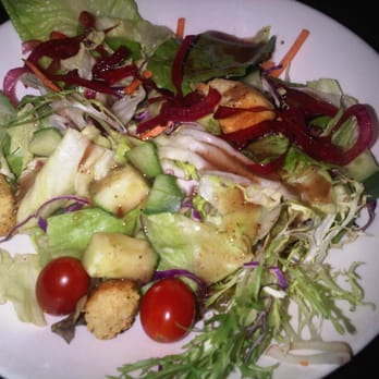 Jack Astor’s - House Salad with Blackberry Balsamic - Burgers Near Me - Toronto, Ontario