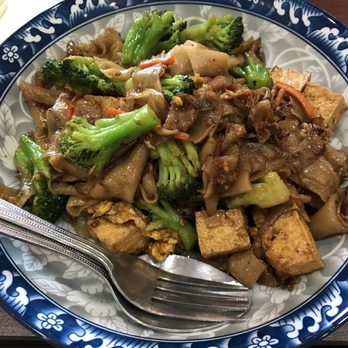 Thai Chili - Pad see ew with tofu- amazing - Thai Near Me - Henderson, Nevada Thai Chili - Pad see ew with tofu- amazing - Thai Near Me - Henderson, Nevada