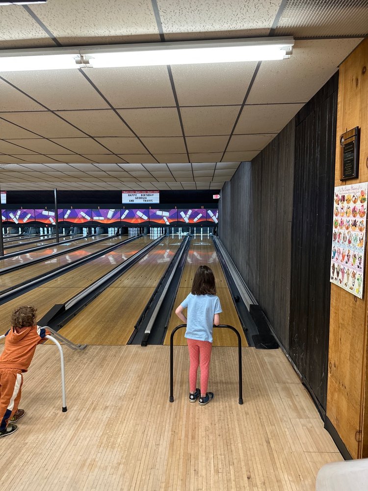 TWENTIETH CENTURY BOWLING LANES Updated August 2024 1231 Hyde Park Ave, Hyde Park