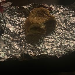 2 singlepattyburgerfor20 dollars and it doesn't taste like a 10 dollar each sandwich y'all save y'all money go to McDonald' 2 singlepattyburgerfor20 dollars and it doesn't taste like a 10 dollar each sandwich y'all save y'all money go to McDonald'