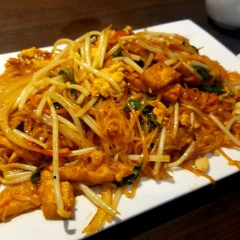 Pho Metro - Tofu Pad Thai - Vietnamese Near Me - Scarborough, Ontario Pho Metro - Tofu Pad Thai - Vietnamese Near Me - Scarborough, Ontario