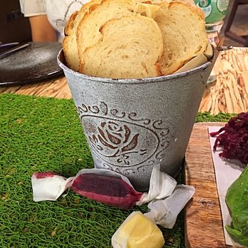Finds - Adorable bread tin and "wrapped up" butter/jelly spreads - Bars Near Me - Hong Kong, HK