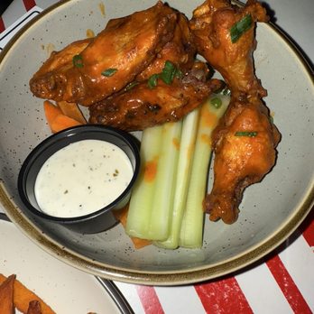 The Ordinarie - Wings - New American Near Me - Long Beach, California