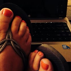 Elaine's Nail Spa - Great pedi - especially the paint job.