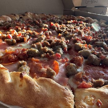 Fat Cat Pizza - Pizza Near Me - Strafford, Missouri