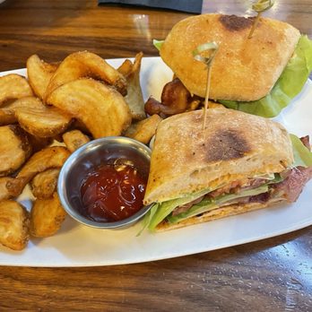 Central Bar + Restaurant - Chicken Club Sandwich - American Near Me - Bellevue, Washington