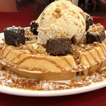 Sugarhill Desserts - BISKY BISCOFF Waffle - Desserts Near Me - Concord, Ontario Sugarhill Desserts - BISKY BISCOFF Waffle - Desserts Near Me - Concord, Ontario