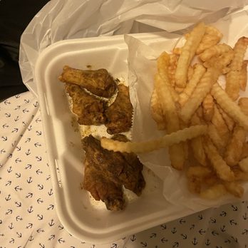 Rick's Hotwings - I got lemon pepper wings and I never seen them this black before it just tasted like pepper and barely any lemon. - Chicken Wings Near Me - Kennesaw, Georgia Rick's Hotwings - I got lemon pepper wings and I never seen them this black before it just tasted like pepper and barely any lemon. - Chicken Wings Near Me - Kennesaw, Georgia