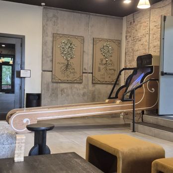 Moxy Columbia Downtown - Hotels Near Me - Columbia, South Carolina