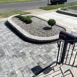 Gill's Landscaping - Front Entrance