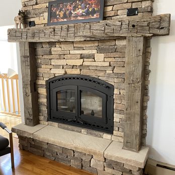 Timberline Builders - a fireplace in a living room - General Contractors Near Me - Longmont, Colorado Timberline Builders - a fireplace in a living room - General Contractors Near Me - Longmont, Colorado