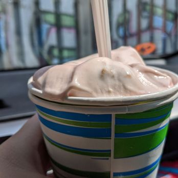Icy Cup - Strawberry cheesecake - Ice Cream & Frozen Yogurt Near Me - Saint Paul, Minnesota