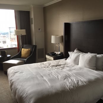Hilton Austin - Exec Level 2547 - Hotels Near Me - Austin, Texas Hilton Austin - Exec Level 2547 - Hotels Near Me - Austin, Texas