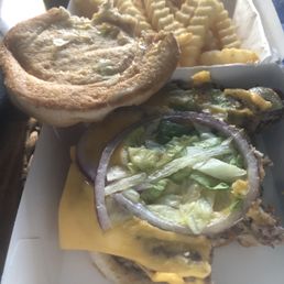 Hardly any lettuce or onion!!!