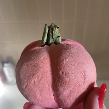 LUSH Cosmetics - Peach crumble - Cosmetics & Beauty Supply Near Me - Dallas, Texas LUSH Cosmetics - Peach crumble - Cosmetics & Beauty Supply Near Me - Dallas, Texas