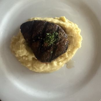 1889 - Filet with garlic mashed potatoes - Cocktail Bars Near Me - Missoula, Montana 1889 - Filet with garlic mashed potatoes - Cocktail Bars Near Me - Missoula, Montana