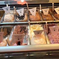 Via Vecchia Heladería - So many flavors!!