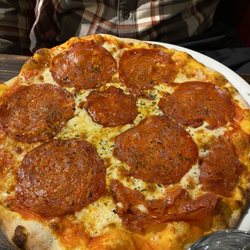 La Rughetta - Pepperoni pizza