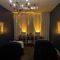 Spa Bleu - Large massage room
