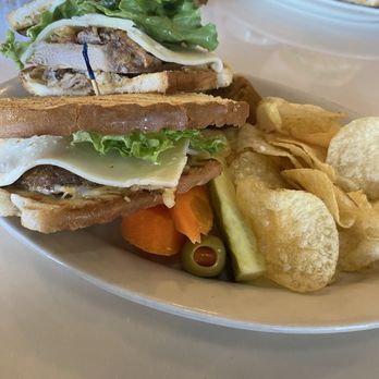Savannah Cafe & Bakery - The St. Charles (DS) - Bakeries Near Me - Pasadena, Texas
