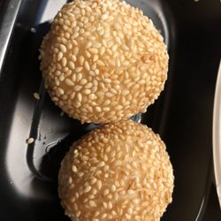 Din Tai Fung - Mochi ball