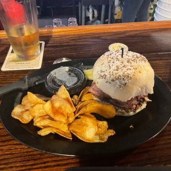 Duff's Famous Wings - Roast Beef on Weck - Chicken Wings Near Me - Depew, New York