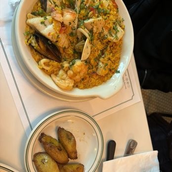 Versailles - Paella Versailles - Cuban Near Me - Miami, Florida Versailles - Paella Versailles - Cuban Near Me - Miami, Florida