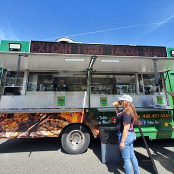 El Viejon - Food truck at Viva CalleSJ (Mexican Heritage Plaza) - Mexican Near Me - San Jose, California El Viejon - Food truck at Viva CalleSJ (Mexican Heritage Plaza) - Mexican Near Me - San Jose, California
